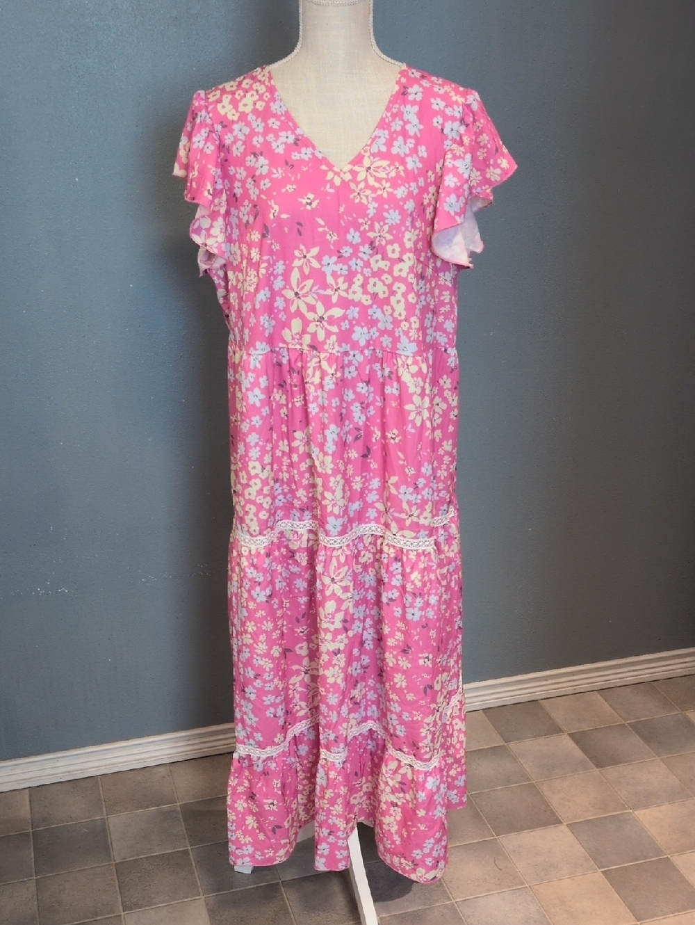 Amazon Essentials Pink Yellow Floral Vneck Mumu Long Line Maxi Dress Feminine